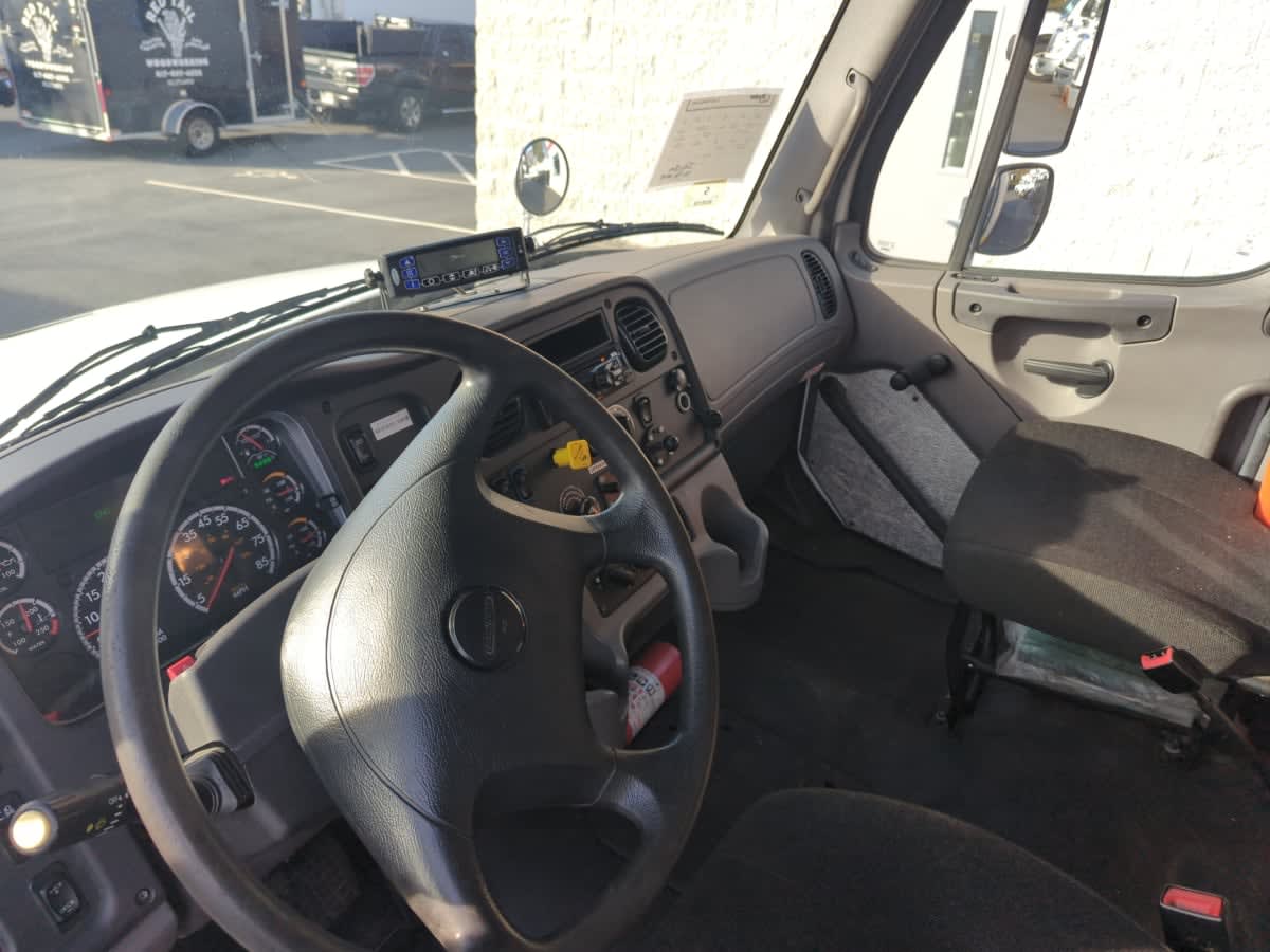 2018 Freightliner M2 106 in Norwood, MA — photo 8