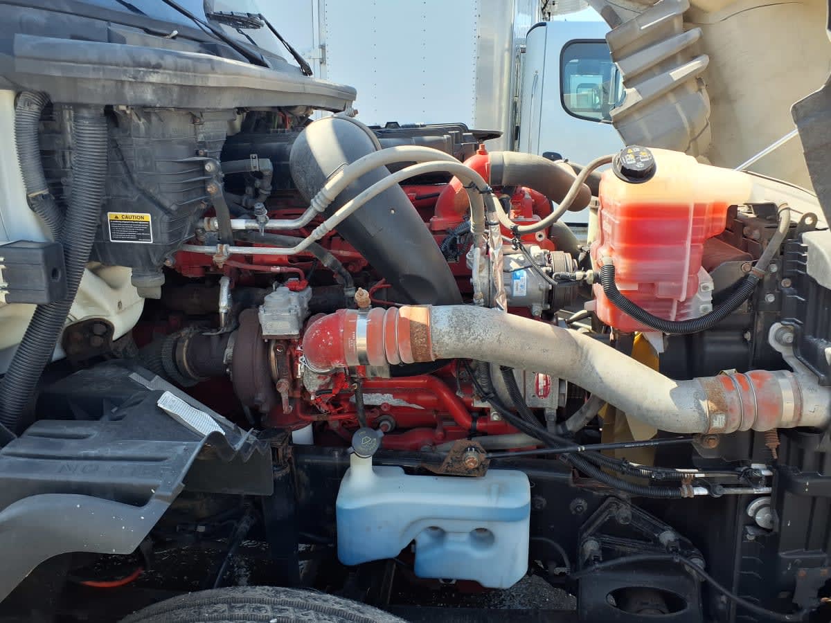 2018 International LT in Taylor, MI — photo 8