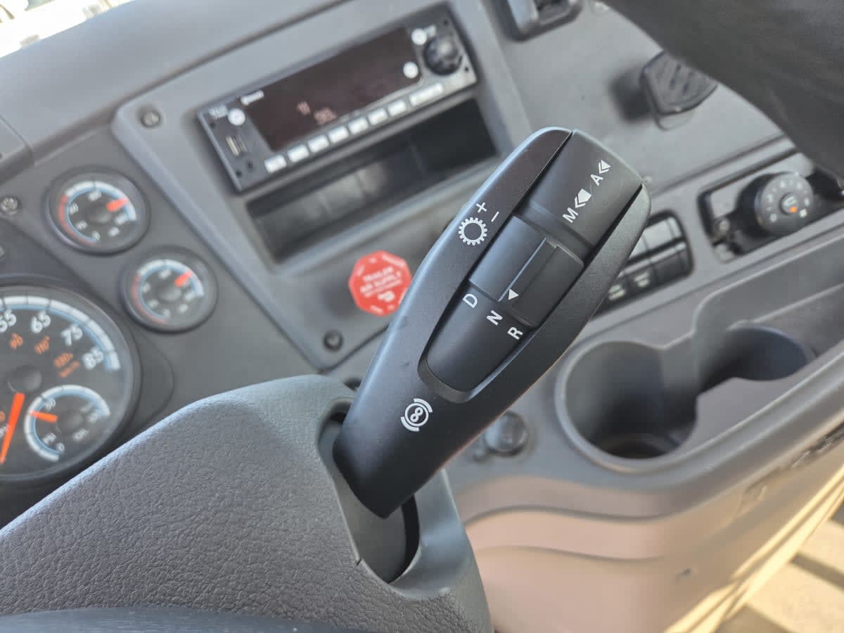 2018 Freightliner Cascadia in St. Rose, LA — photo 10
