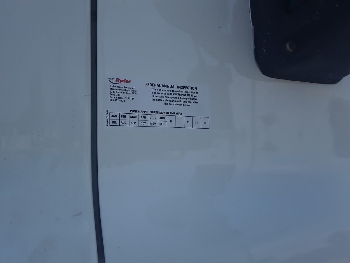 2018 Freightliner Cascadia in Montebello, CA — photo 11