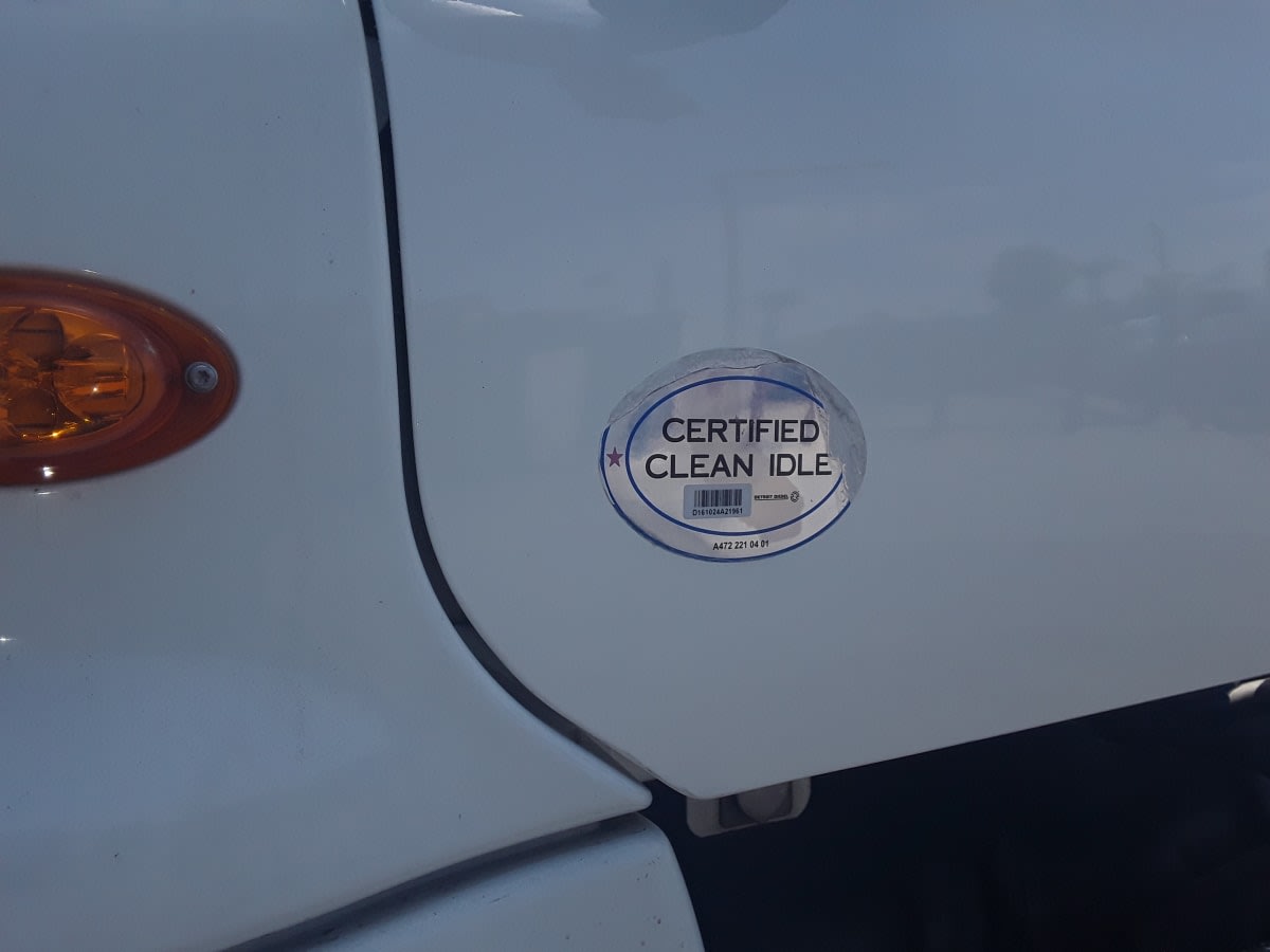 2018 Freightliner Cascadia in Montebello, CA — photo 12