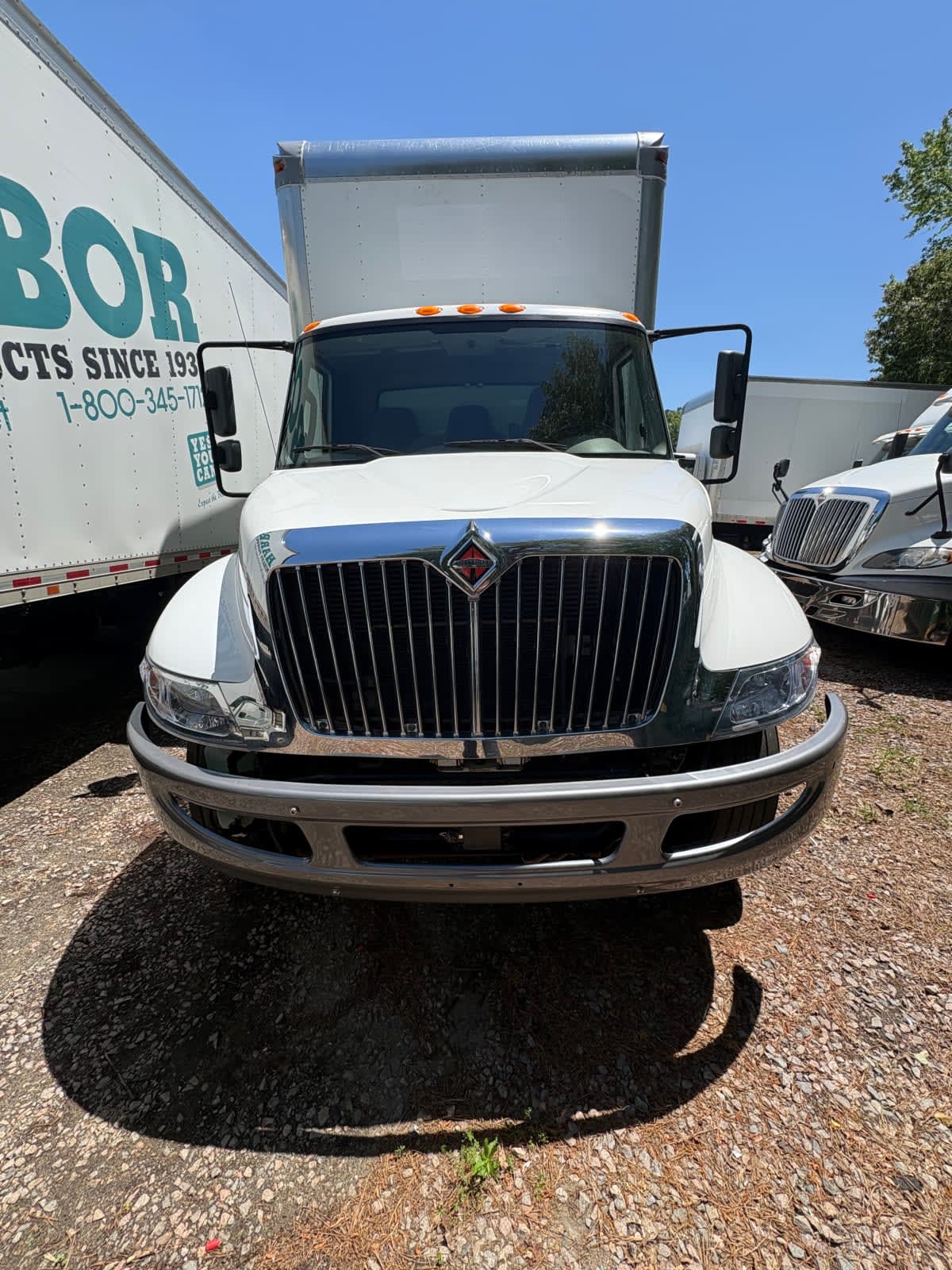 2018 International 4300 in Ashland, VA — photo 2