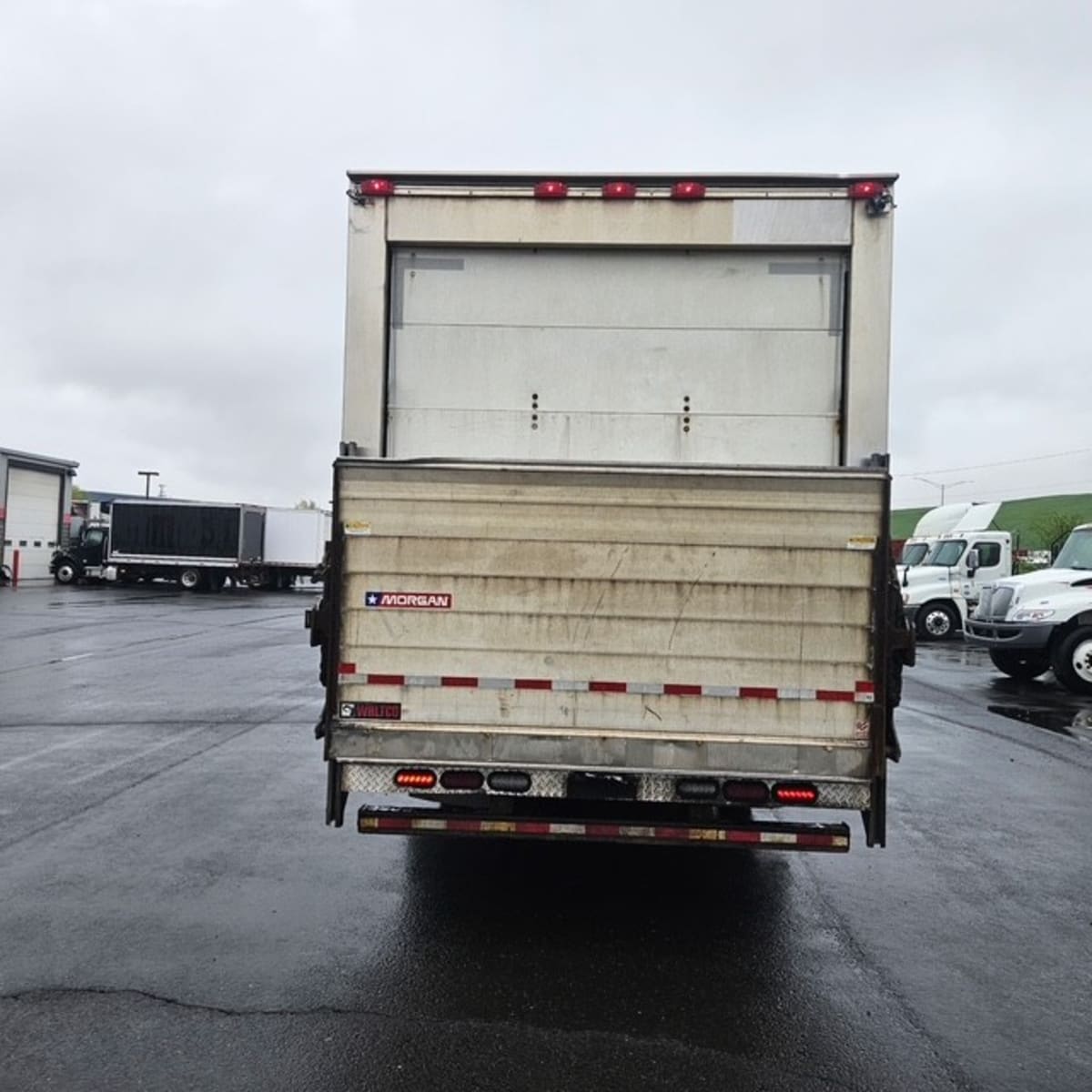 2018 Isuzu NQR in Springfield, MA — photo 5