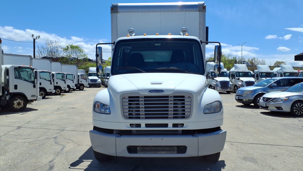 2018 Freightliner M2 106 in Warwick, RI — photo 2