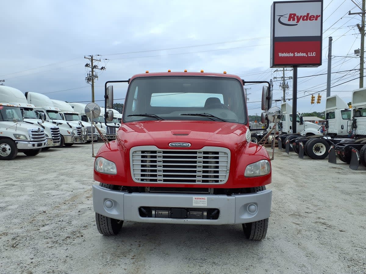 2019 Freightliner M2 106 in Greenville, SC — photo 2