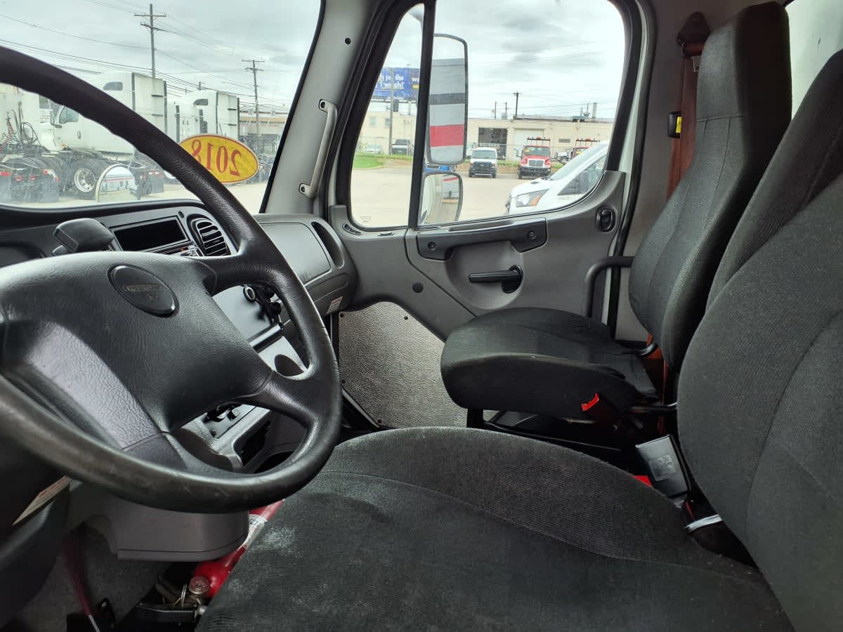 2018 Freightliner M2 106 in Cleveland, OH — photo 7
