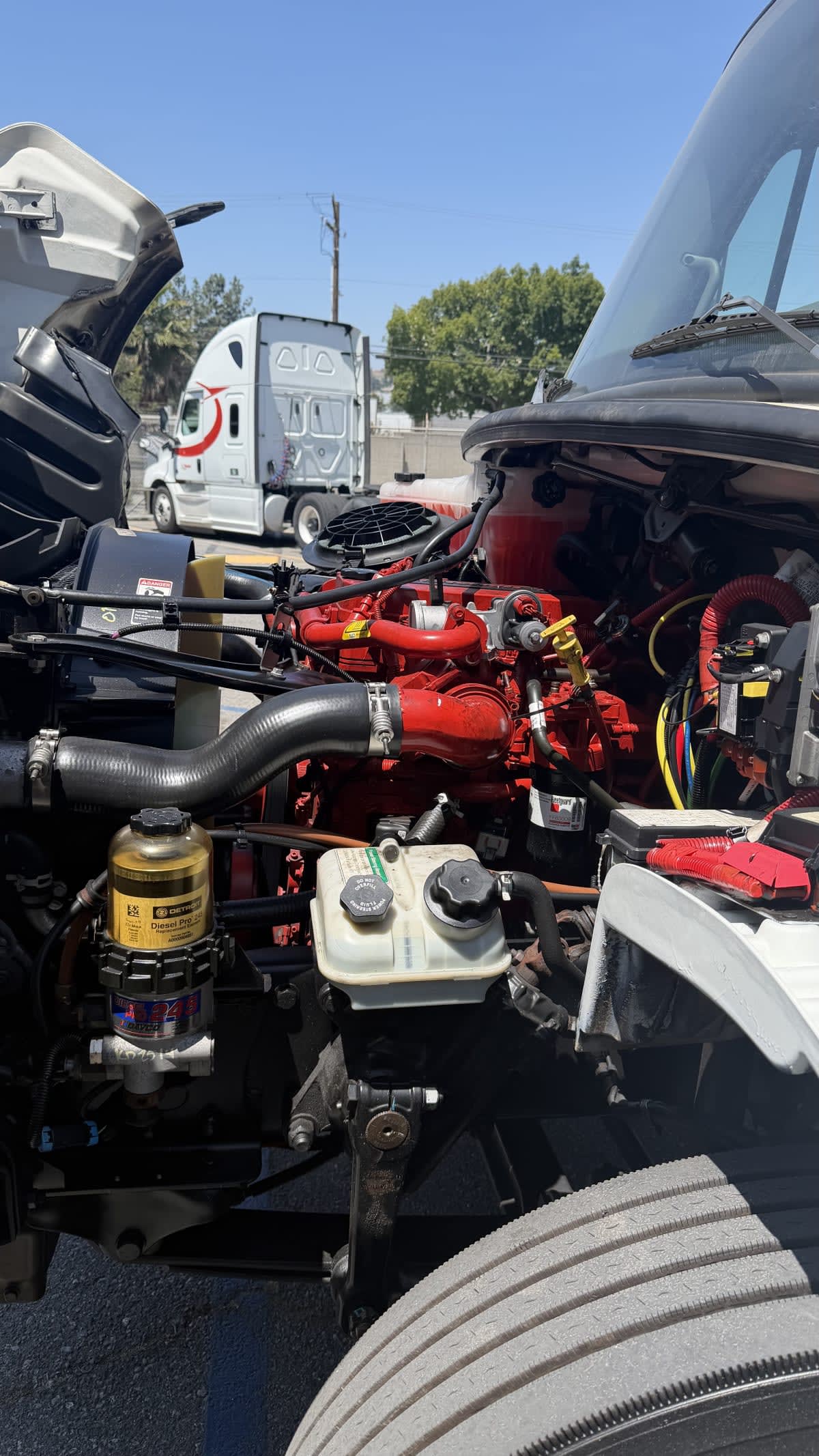 2019 Freightliner M2 106 in Pomona, CA — photo 10