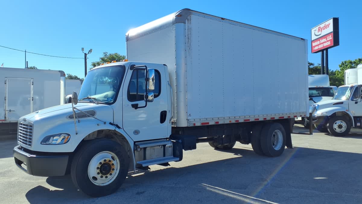 2018 Freightliner M2 106