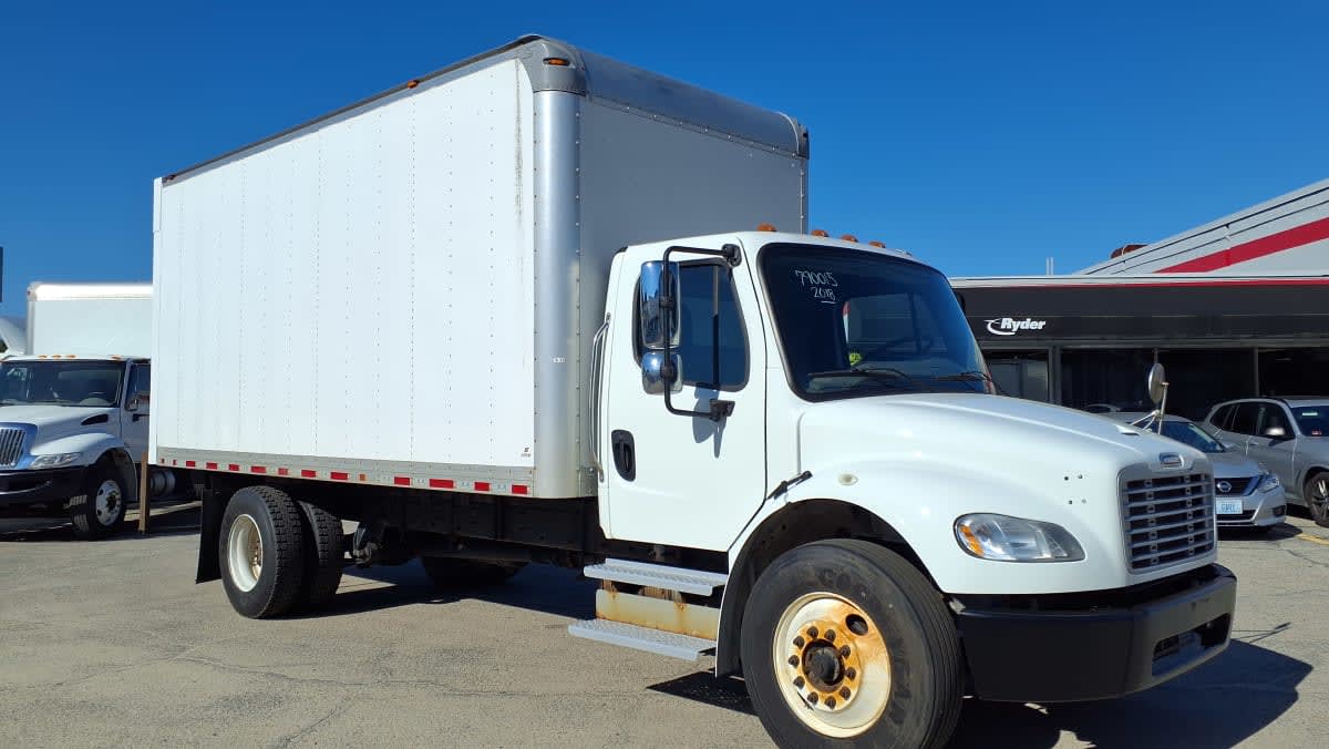 2018 Freightliner M2 106 in Warwick, RI — photo 3
