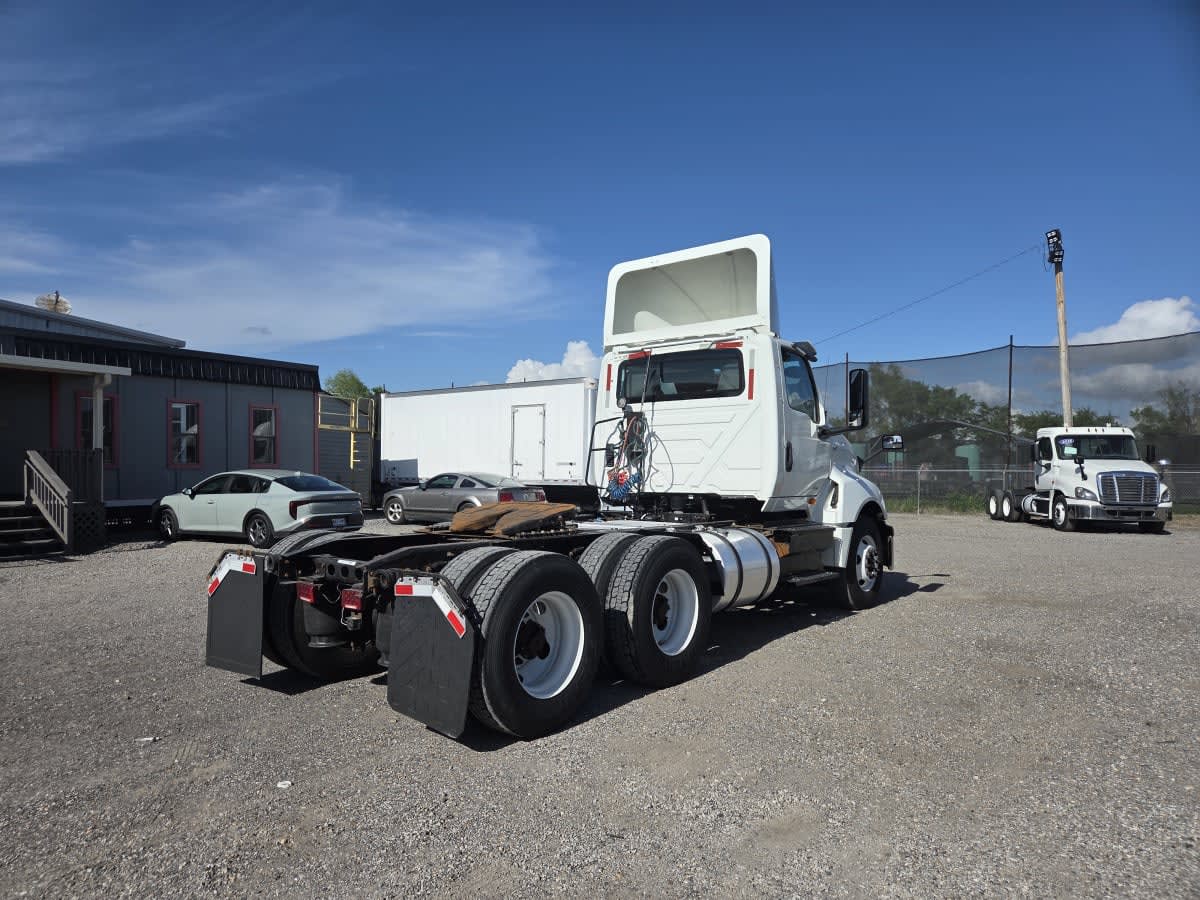 2018 International LT in St. Rose, LA — photo 4