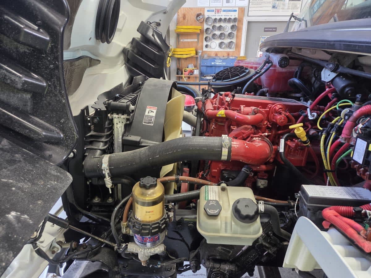 2018 International LT in St. Rose, LA — photo 8