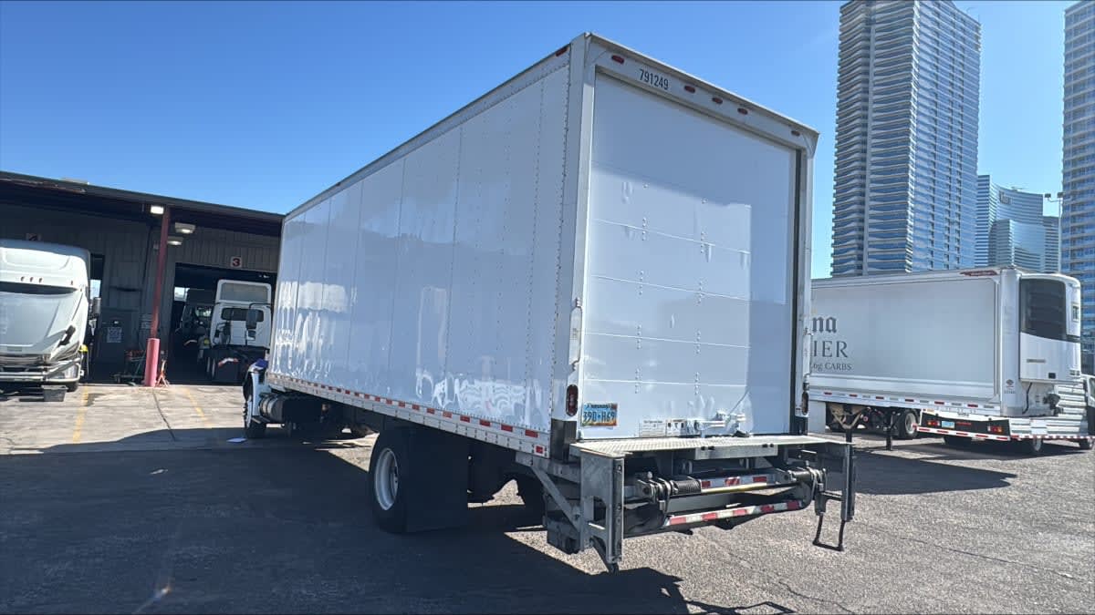 2018 International 4300 in North Las Vegas, NV — photo 6