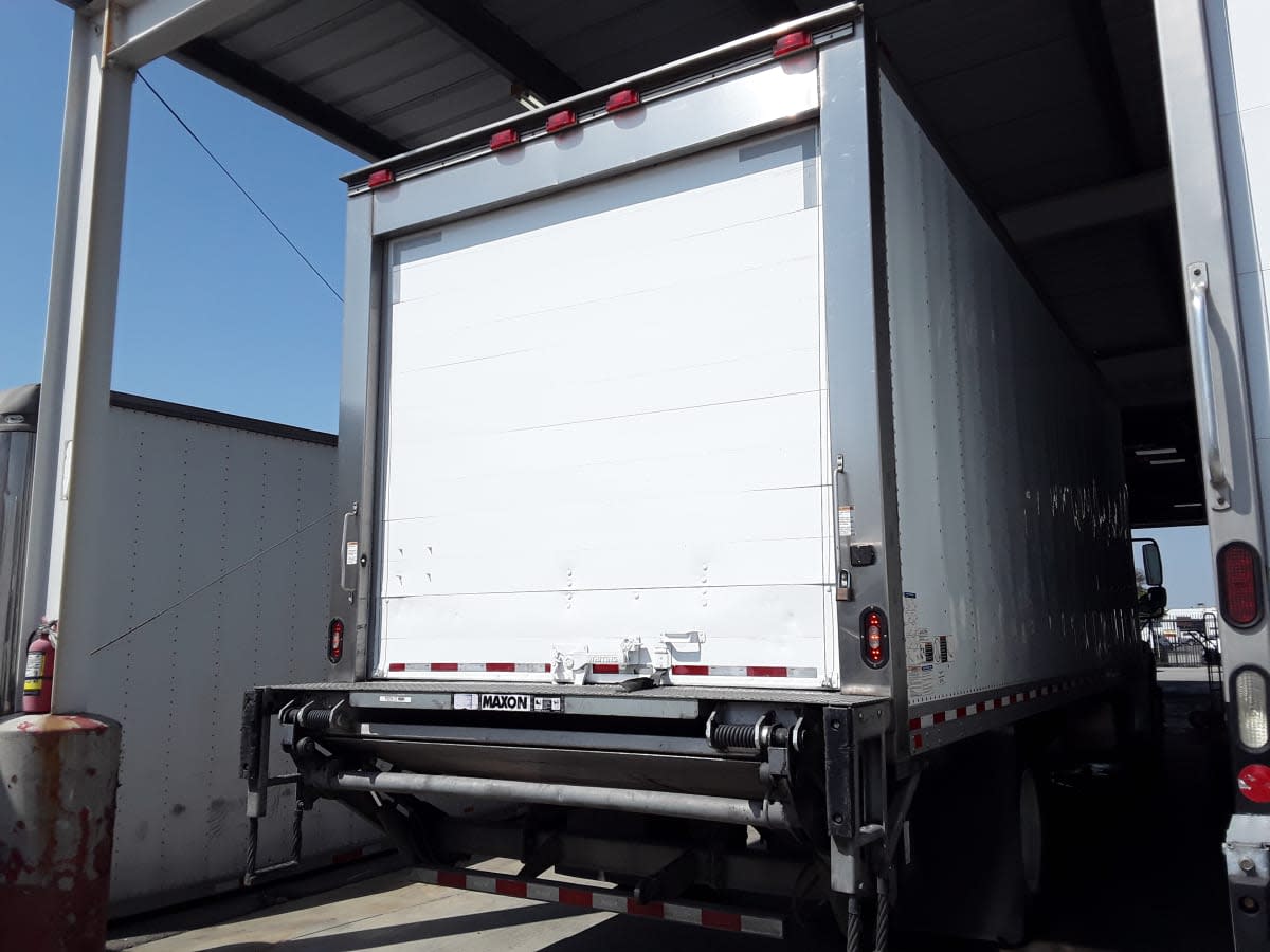 2019 Freightliner M2 106 in Montebello, CA — photo 4