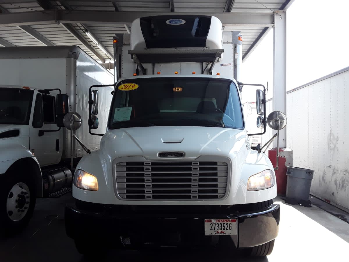 2019 Freightliner M2 106 in Montebello, CA — photo 2