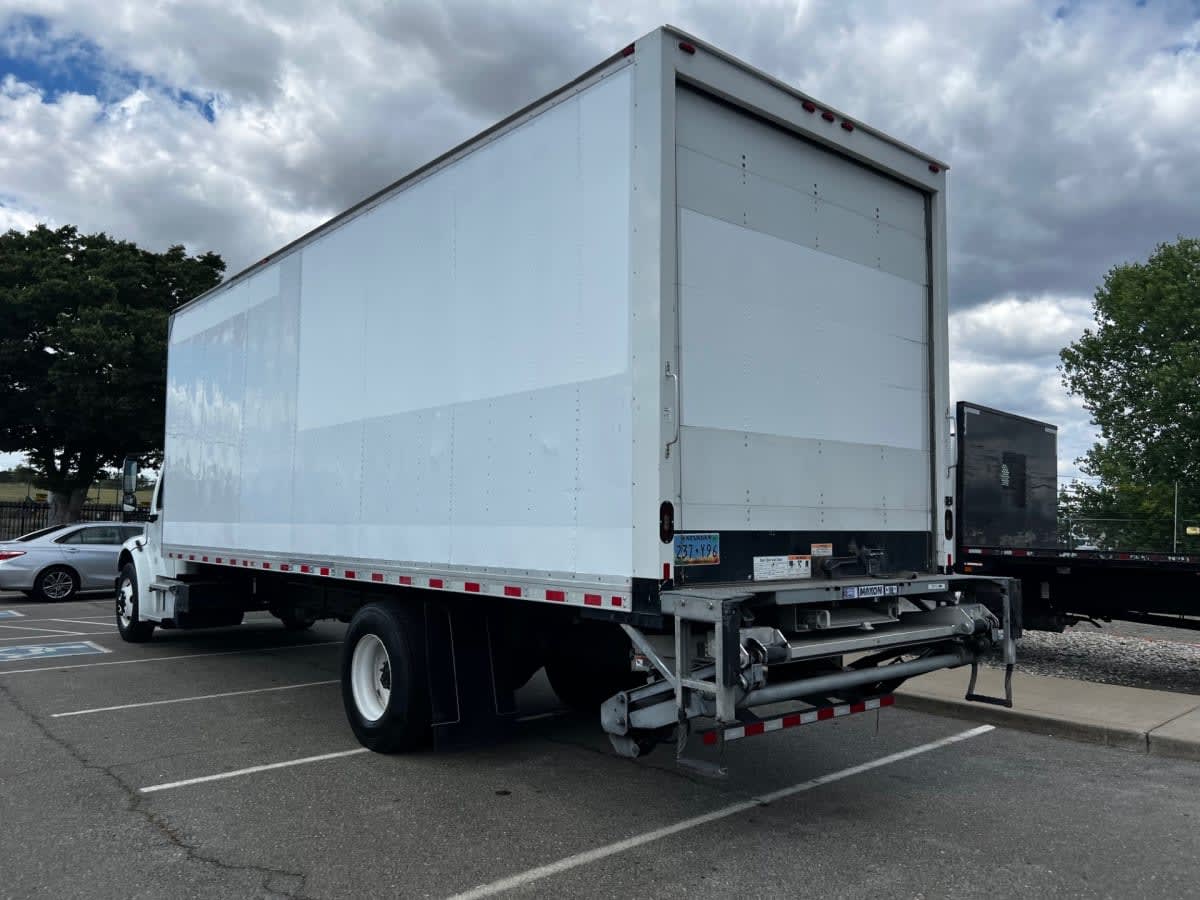2018 Freightliner M2 106 in West Sacramento, CA — photo 6