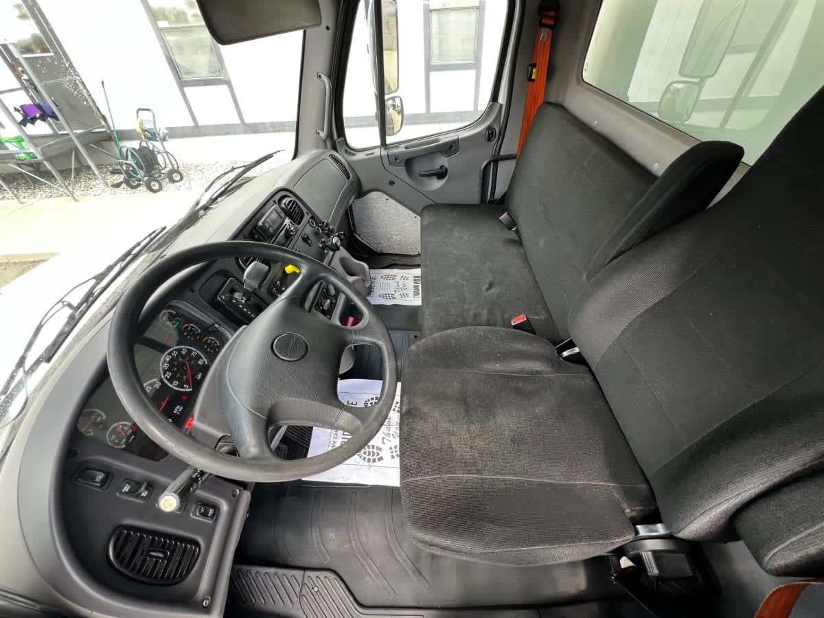 2018 Freightliner M2 106 in West Sacramento, CA — photo 7