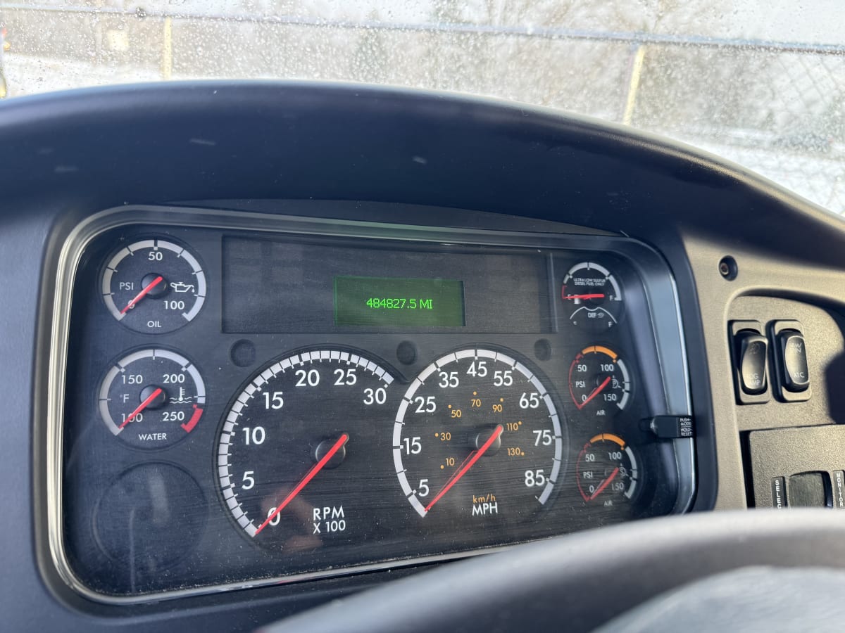 2019 Freightliner M2 106 in Syracuse, NY — photo 5