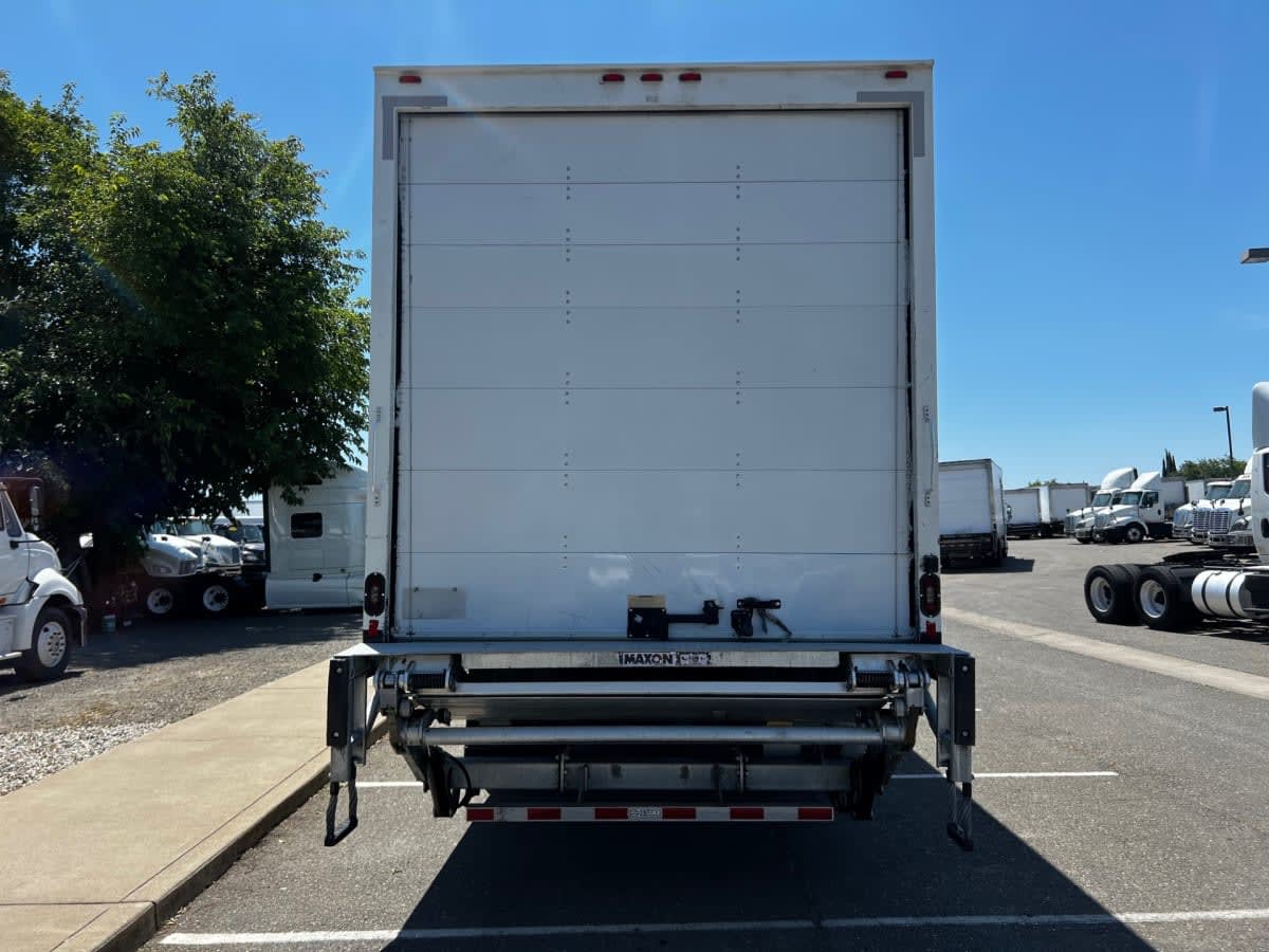 2019 International 4300 in West Sacramento, CA — photo 5