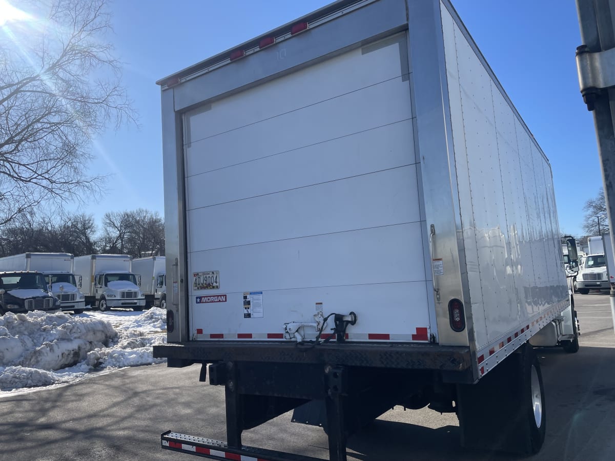 2019 Freightliner M2 106 in Beltsville, MD — photo 4