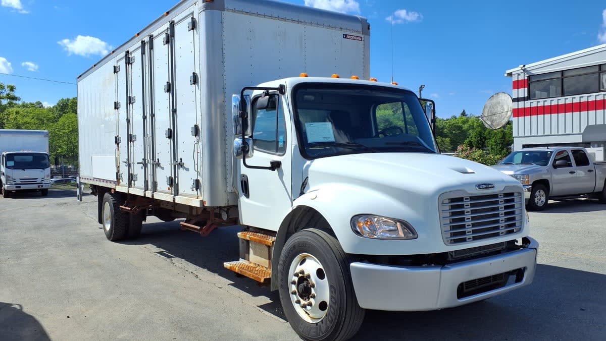 2019 Freightliner M2 106 in Salisbury, MA — photo 3