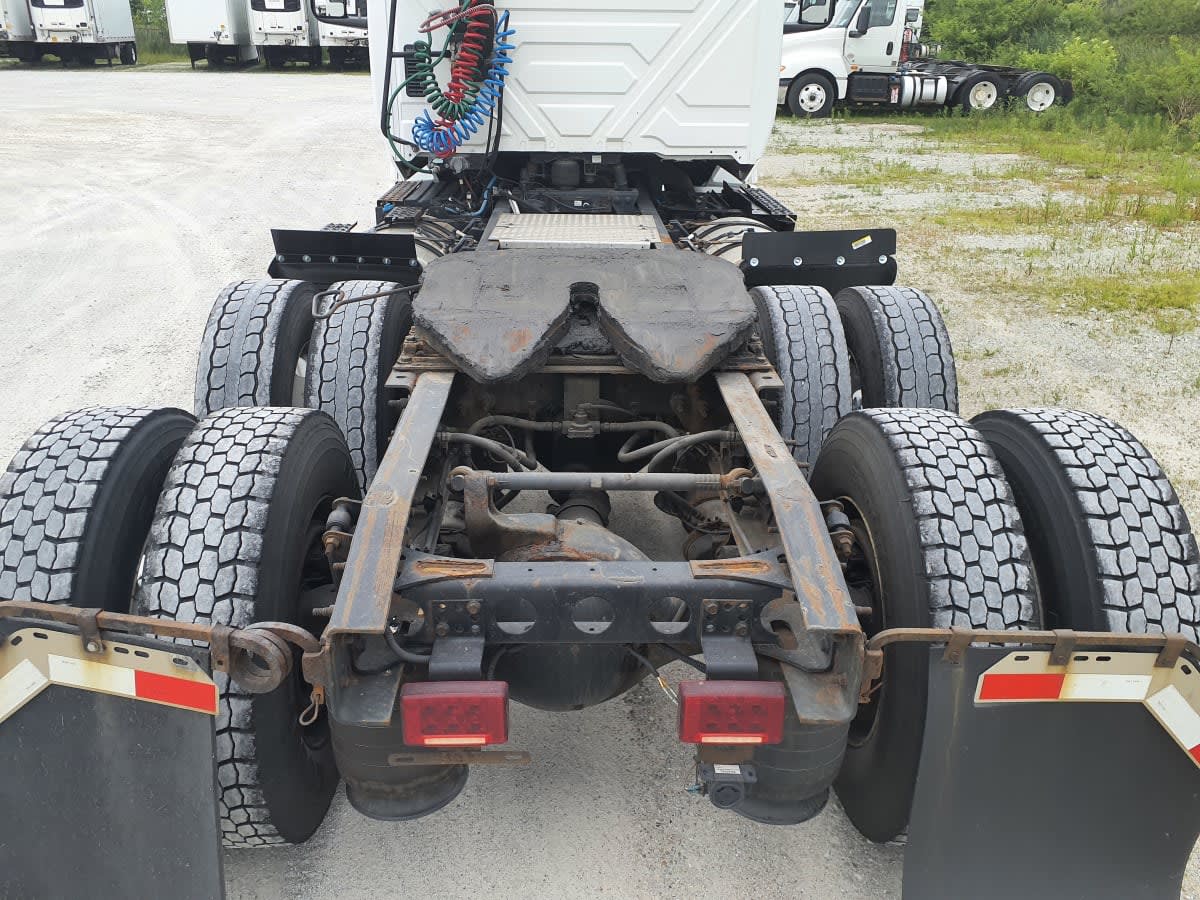2018 International LT in Indianapolis, IN — photo 12