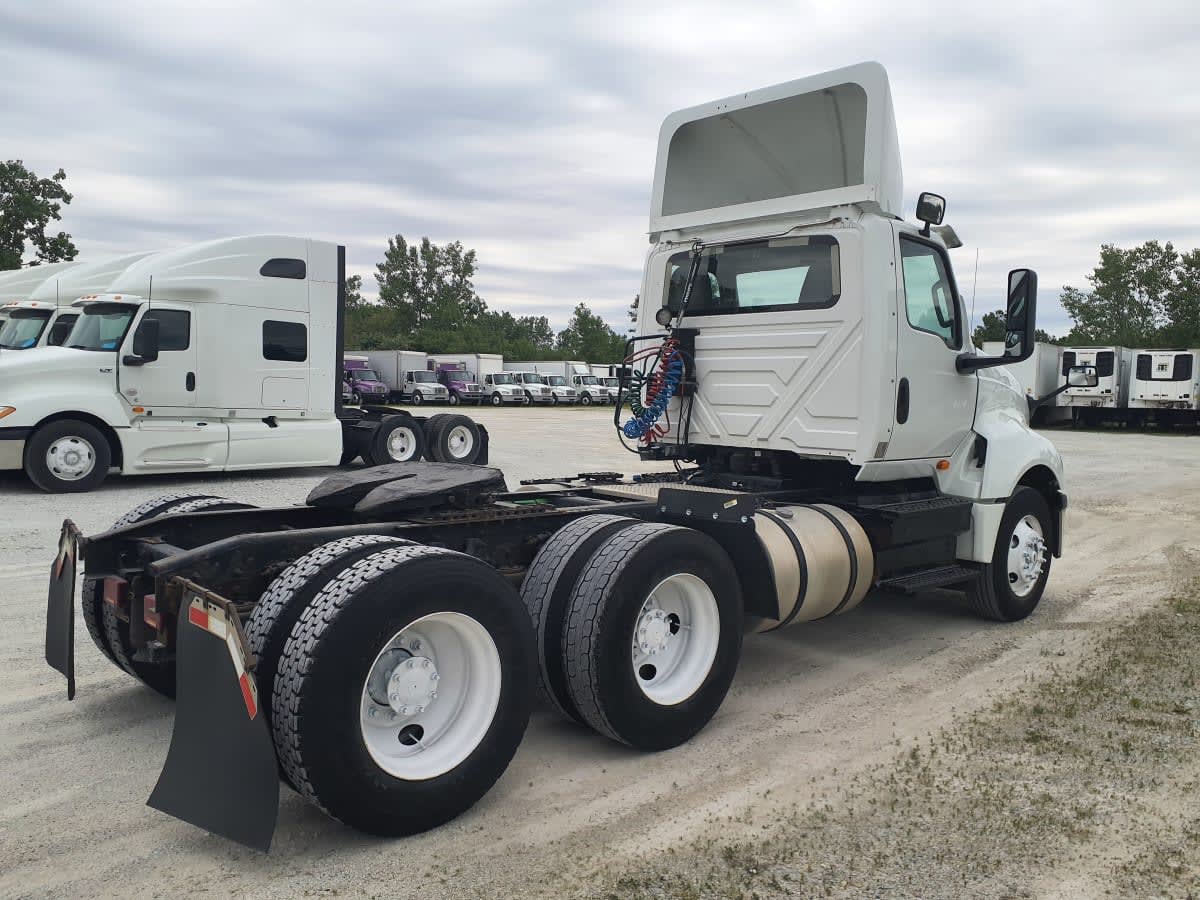 2018 International LT in Indianapolis, IN — photo 4