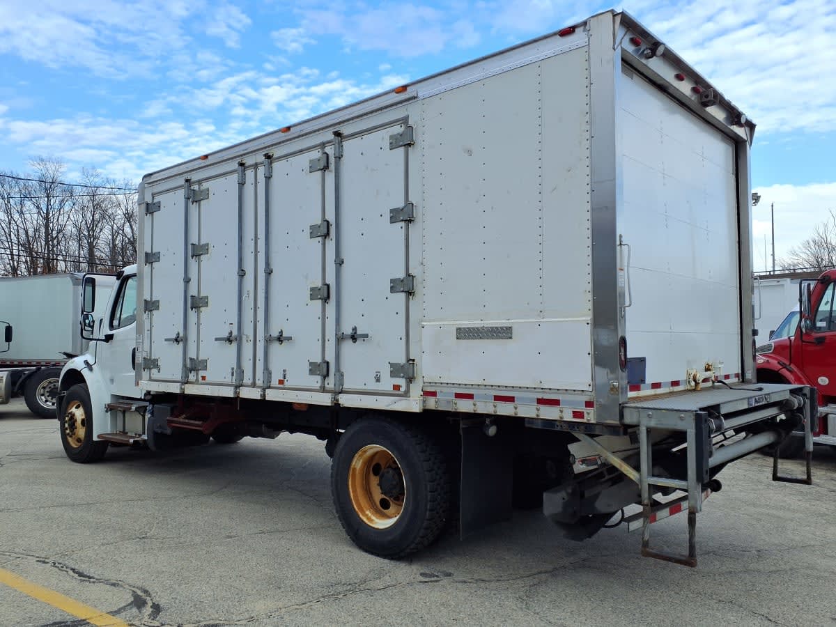 2019 Freightliner M2 106 in Warwick, RI — photo 6