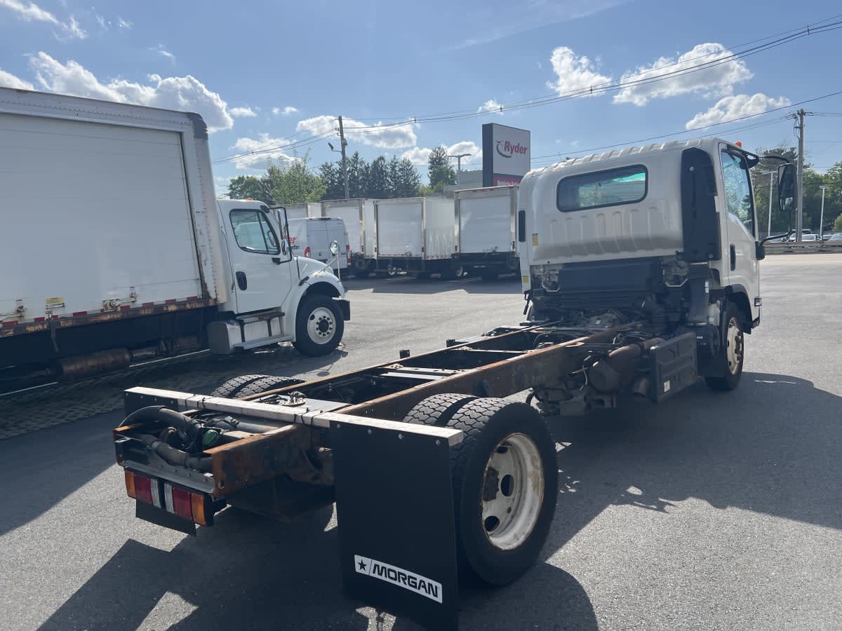 2018 Isuzu NQR in Norwood, MA — photo 4