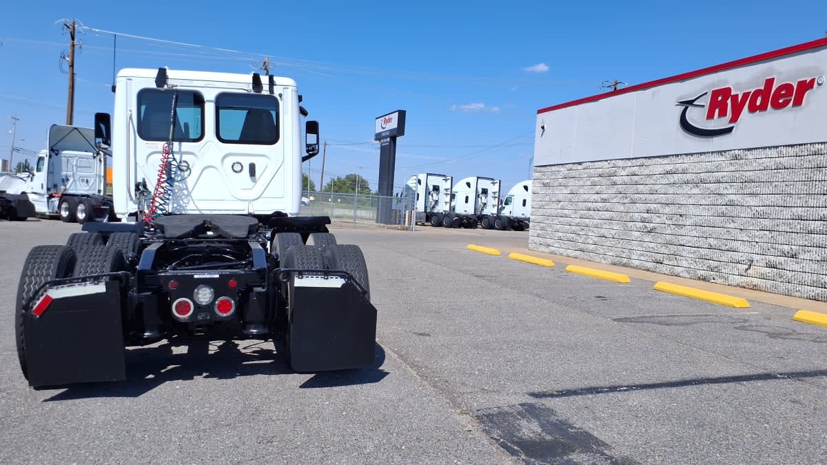 2019 Freightliner Cascadia in Memphis, TN — photo 5