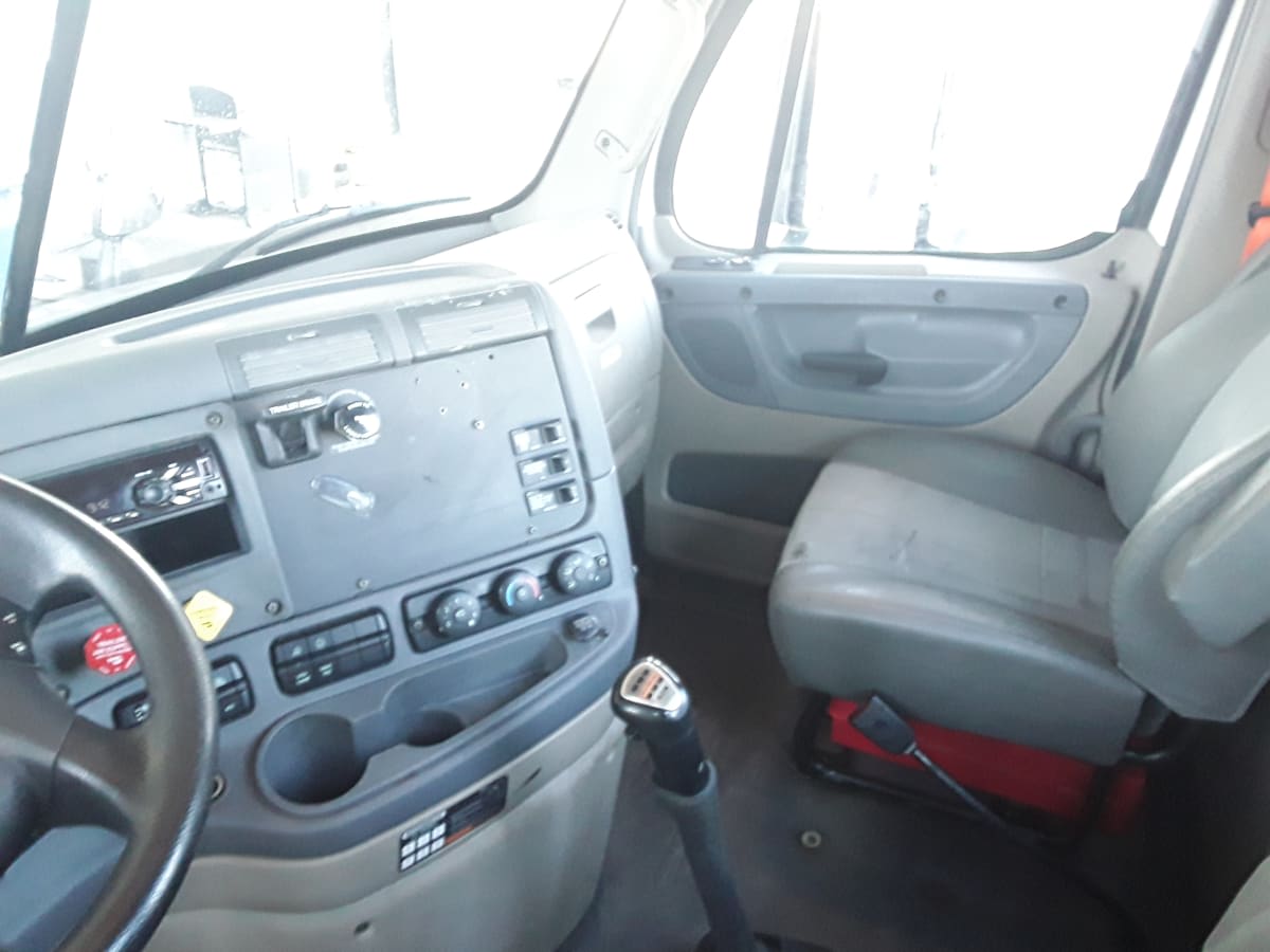2019 Freightliner Cascadia in Hilliard, OH — photo 7