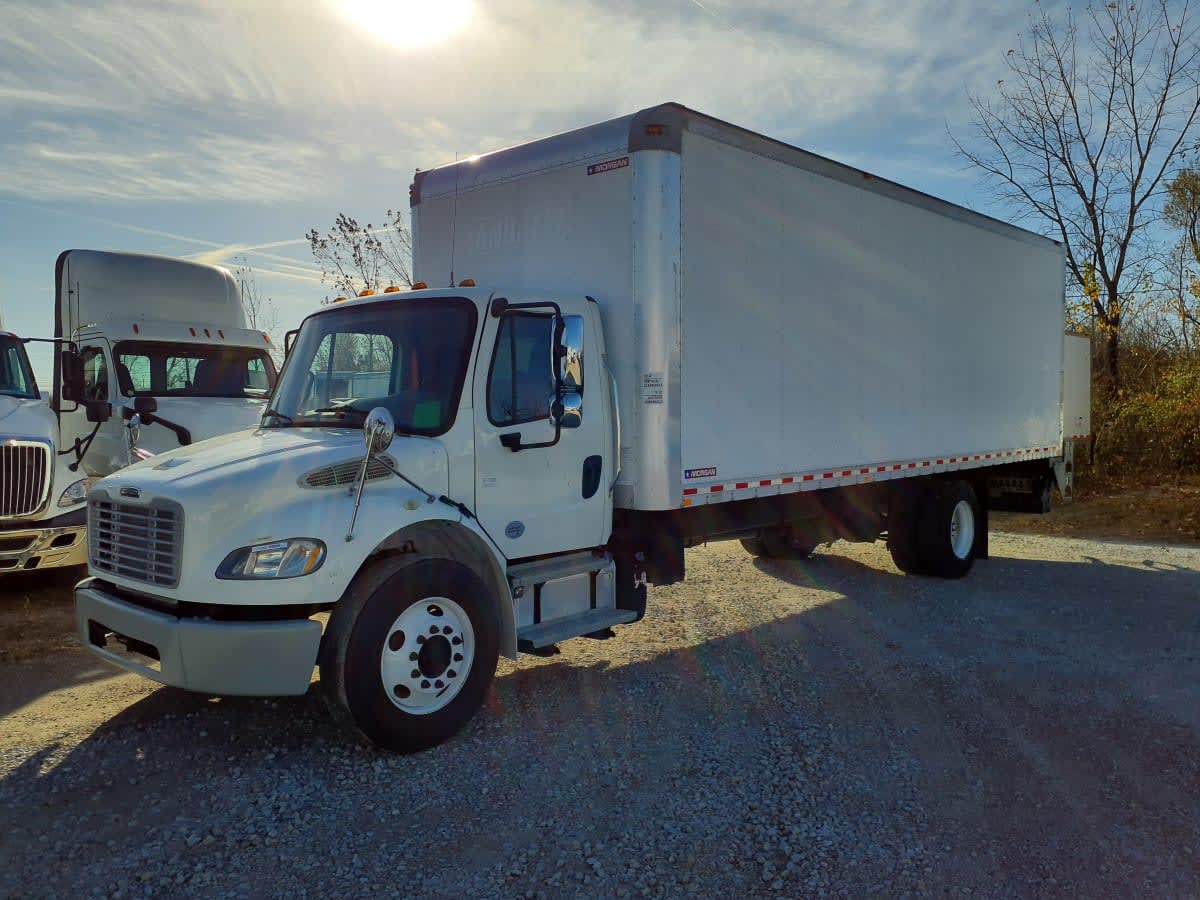 2019 Freightliner M2 106