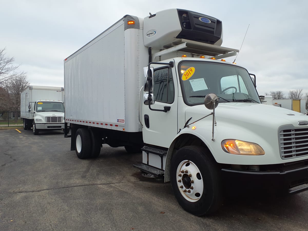2019 Freightliner M2 106 in Bolingbrook, IL — photo 3
