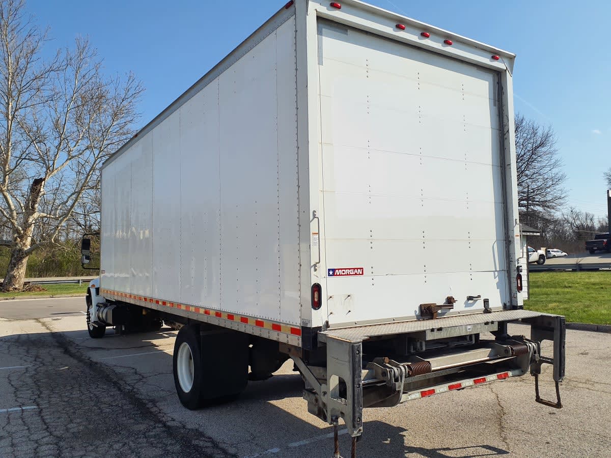 2019 International 4300 in O'fallon, MO — photo 6