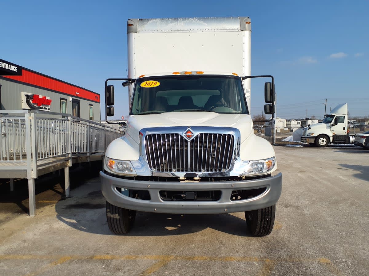 2019 International 4300 in Clarksville, IN — photo 2