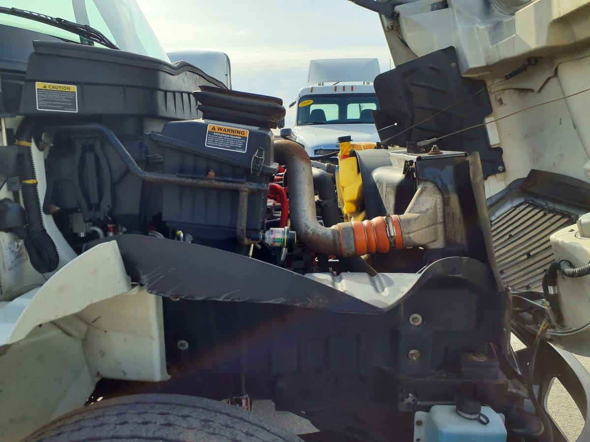 2019 International 4300 in Clarksville, IN — photo 13