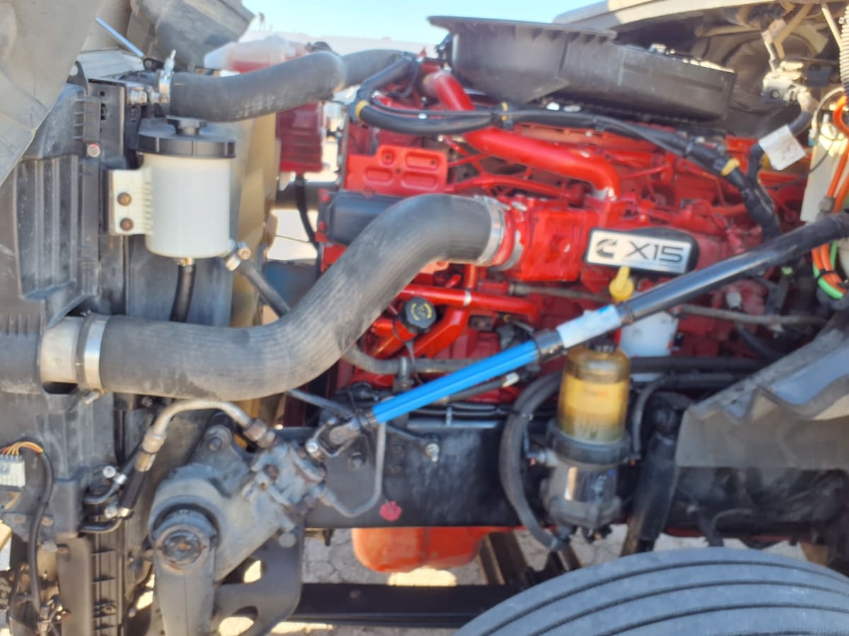 2019 International LT in Fort Worth, TX — photo 8