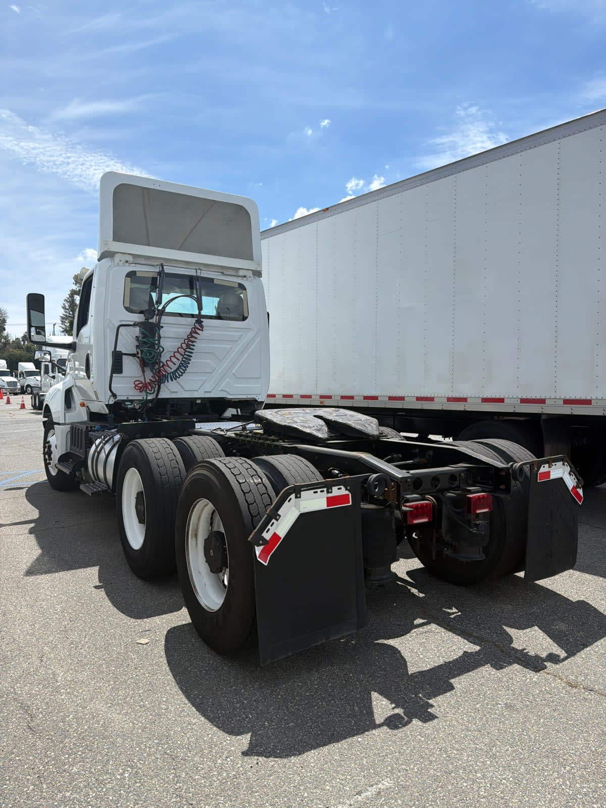 2019 International LT in Pomona, CA — photo 6