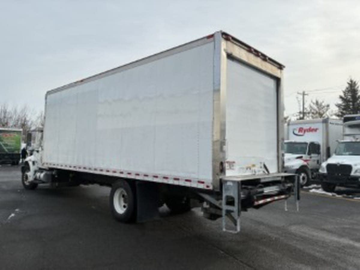 2019 International 4300 in Kearny, NJ — photo 4