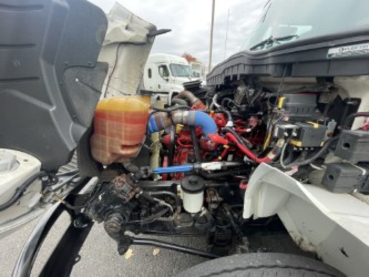 2019 International 4300 in Newark, NJ — photo 10