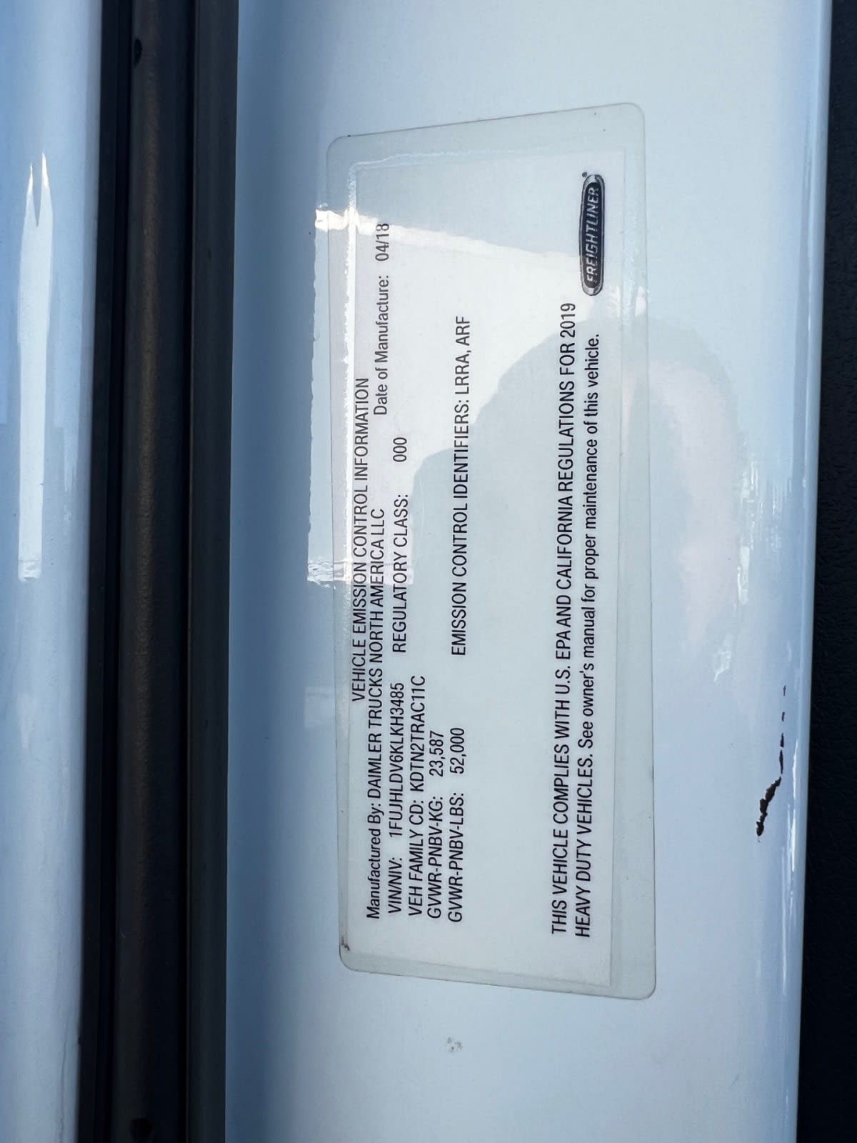 2019 Freightliner Cascadia in West Sacramento, CA — photo 10