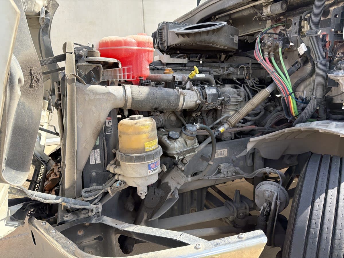 2019 Freightliner Cascadia in Oklahoma City, OK — photo 10