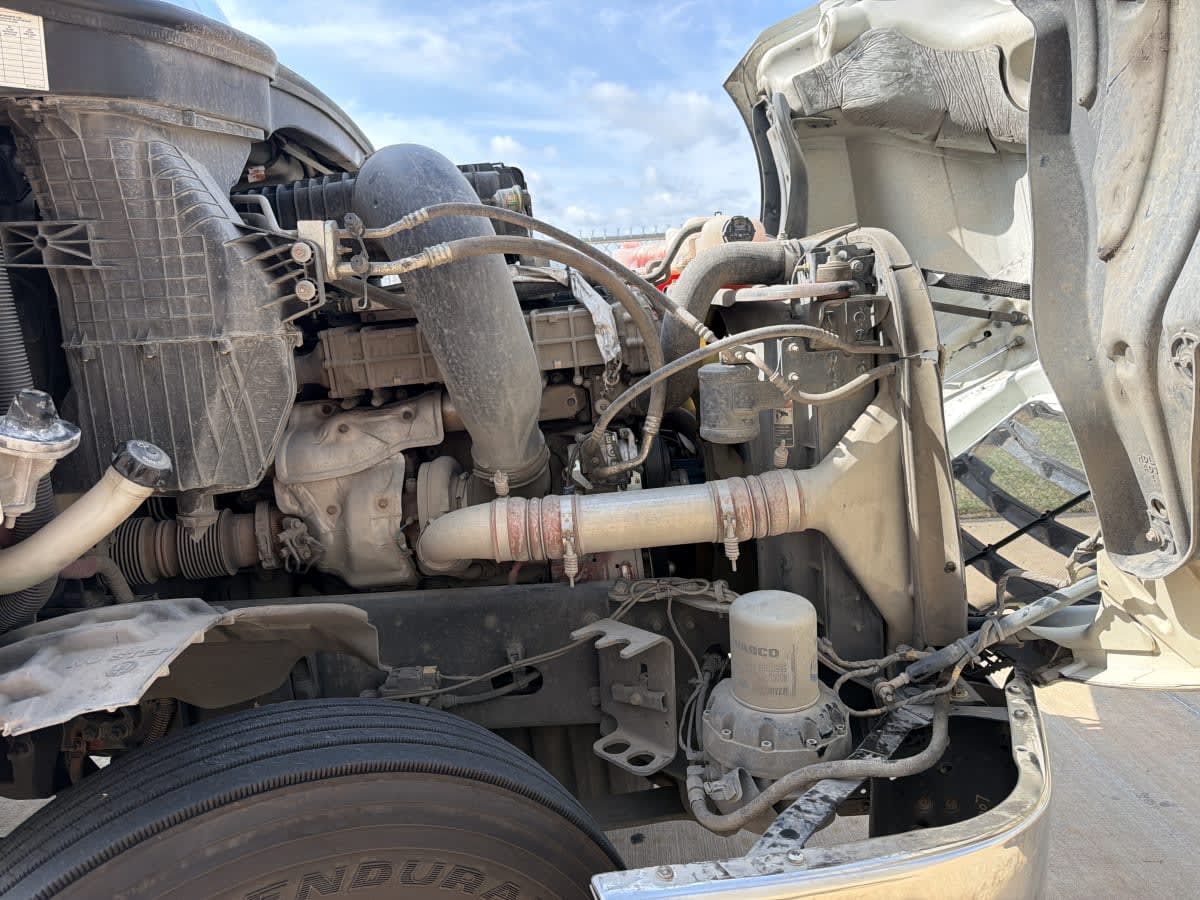 2019 Freightliner Cascadia in Oklahoma City, OK — photo 8