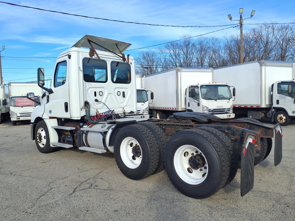 2019 Freightliner Cascadia in Warwick, RI — photo 6