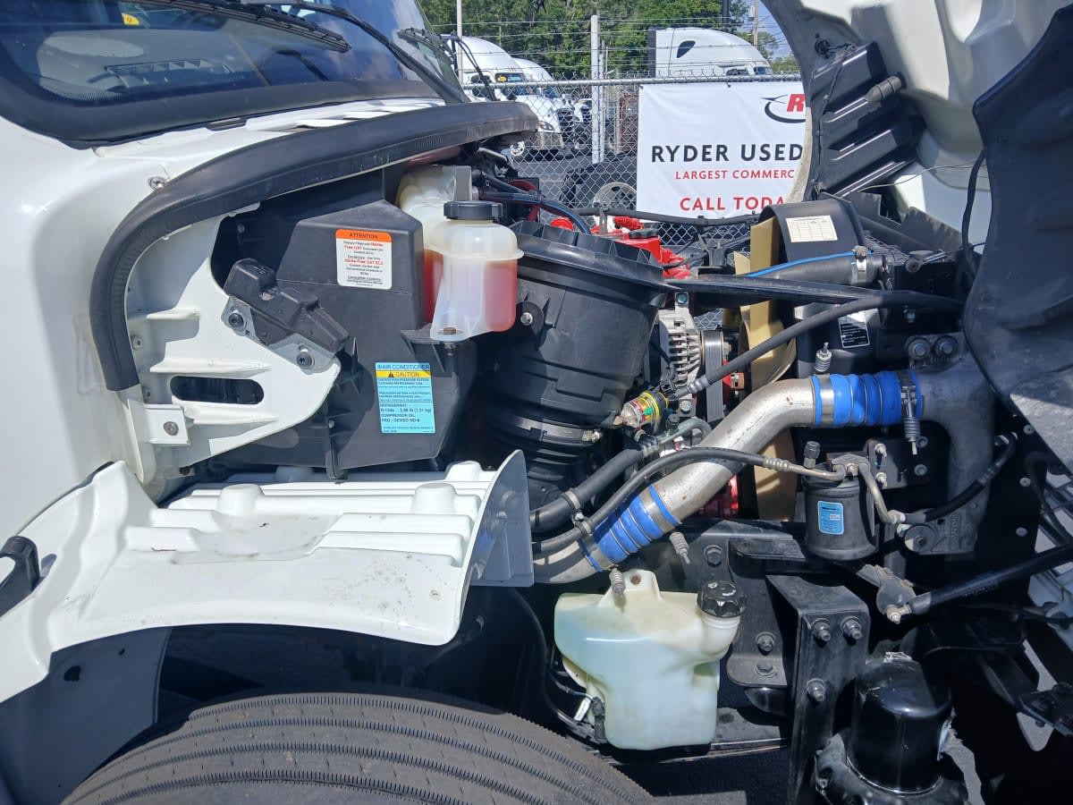 2019 Freightliner M2 106 in Jacksonville, FL — photo 10