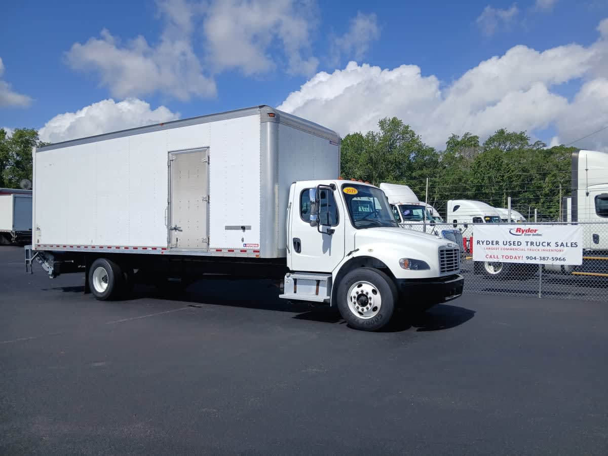 2019 Freightliner M2 106