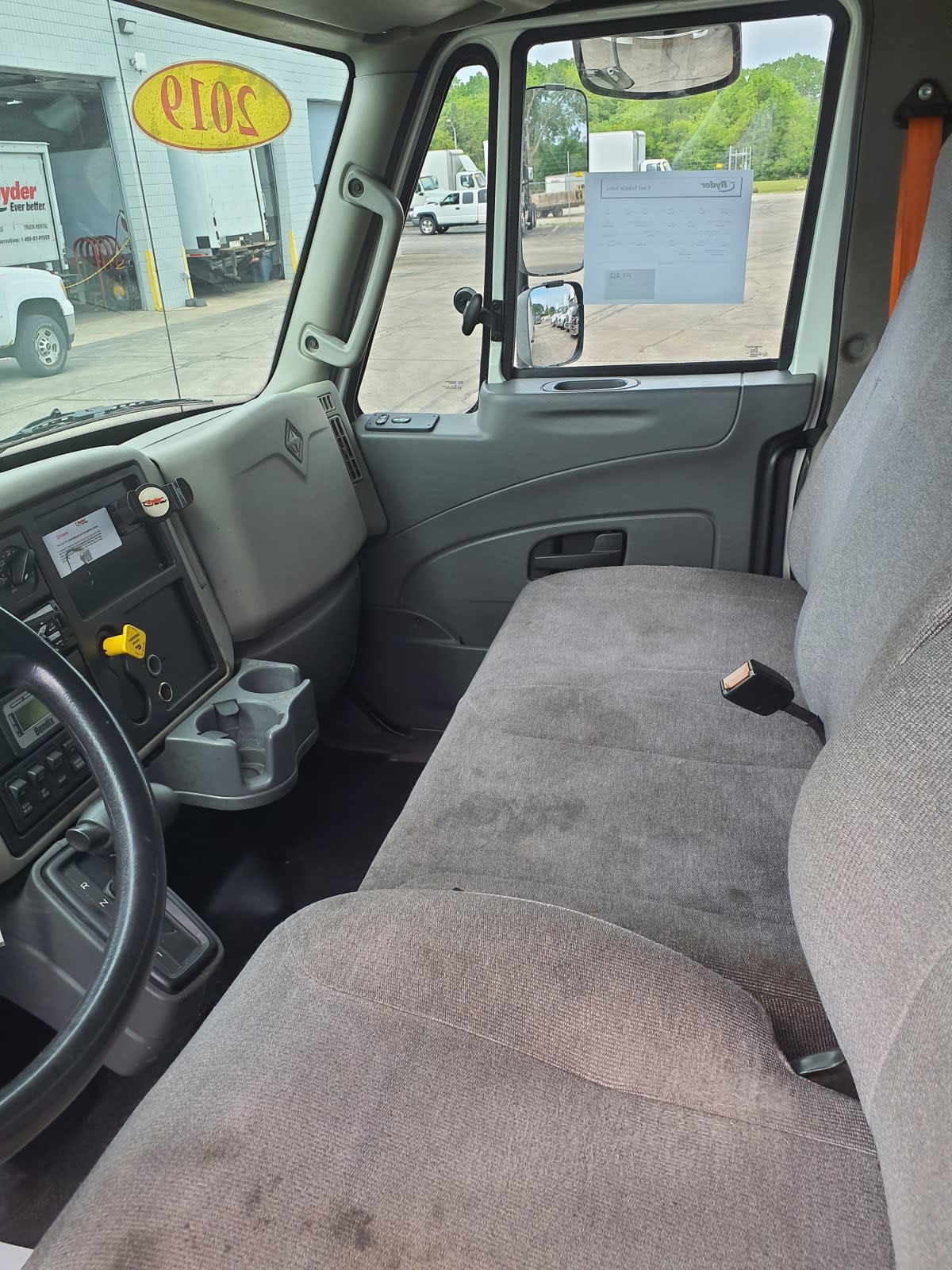 2019 International 4300 in Oak Creek, WI — photo 7