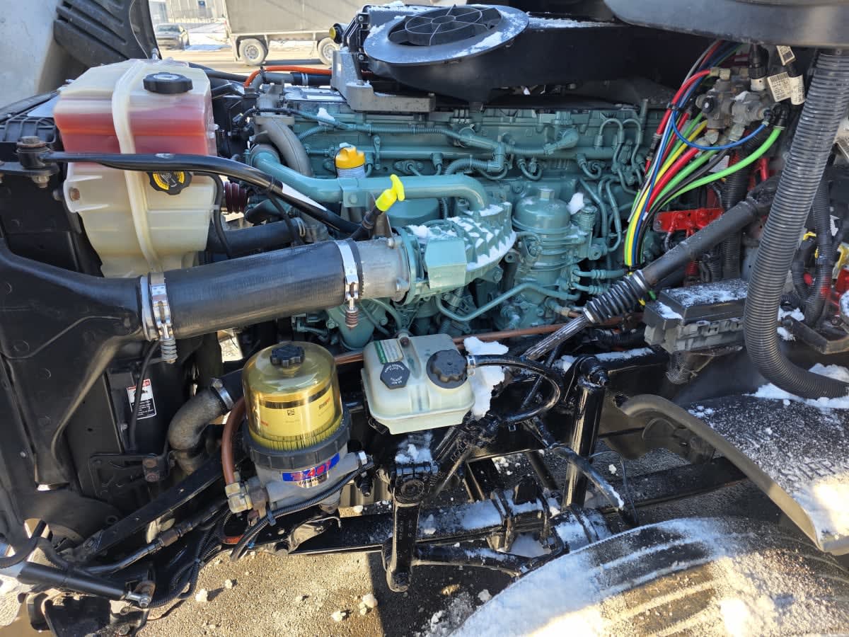 2018 Freightliner Cascadia in Bensalem, PA — photo 8