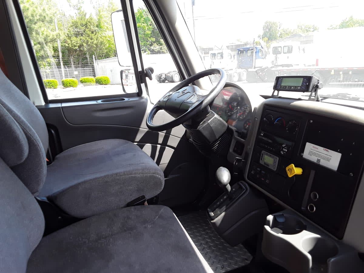 2019 International 4300 in Charlotte, NC — photo 13