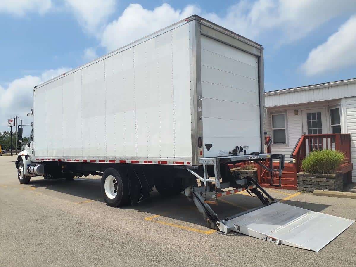 2019 International 4300 in Clarksville, IN — photo 6
