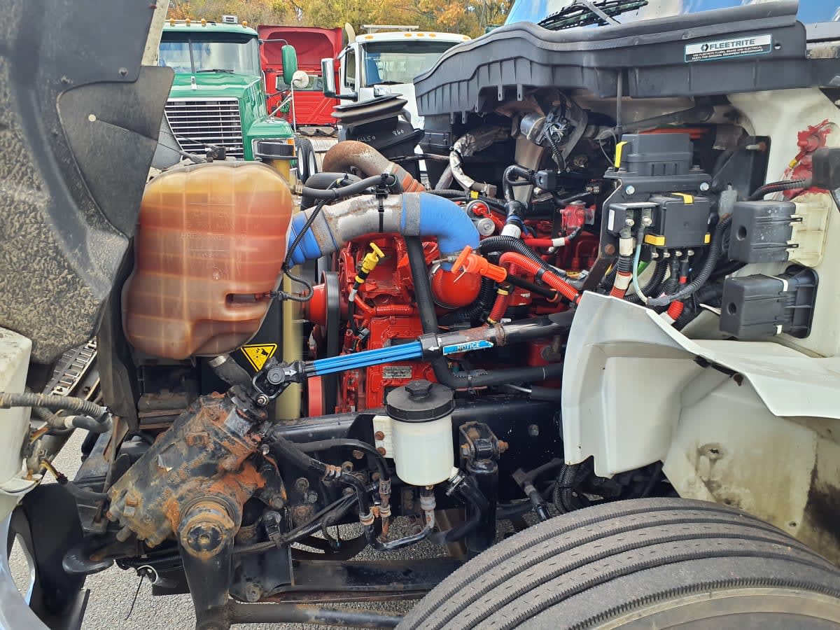 2019 International 4300 in Springfield, MA — photo 9